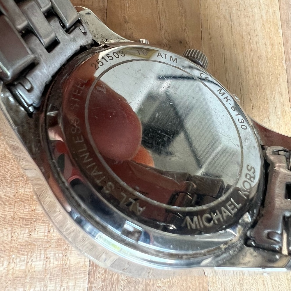 Michael kors ladies stainless steel dress watch NEW BATTERY - Picture 4 of 10